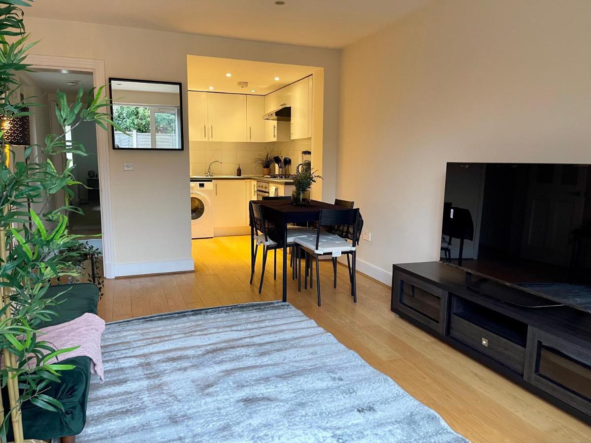Mapesbury Dell Apartment Londra Exterior foto